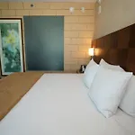 Wyndham Garden Chinatown